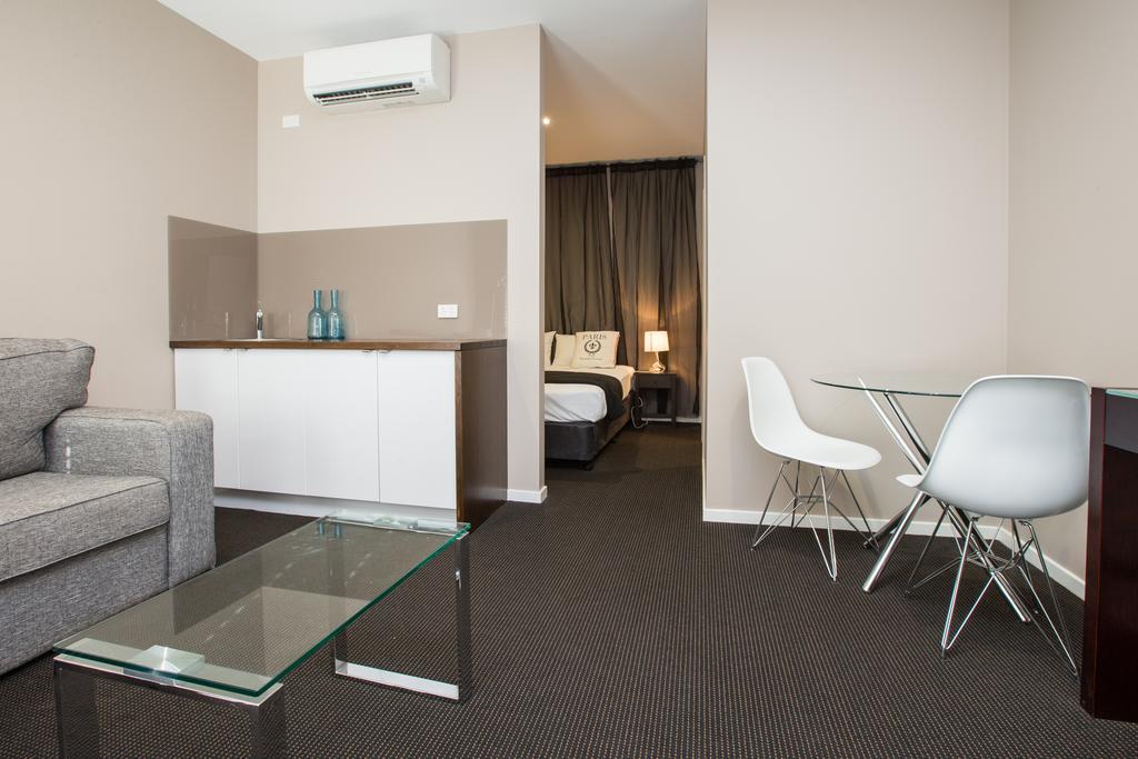 Crossroads Hotel Наррабри Номер фото